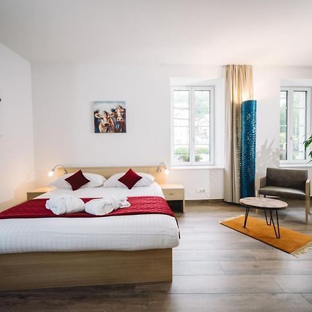 Hotel-Restaurant La Croix D'Or Ballaigues 외부 사진